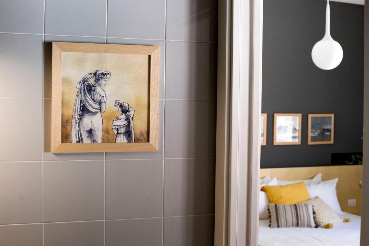 Vivaldo Suite Piazza Dei Martiri - Guest House Неаполь Экстерьер фото